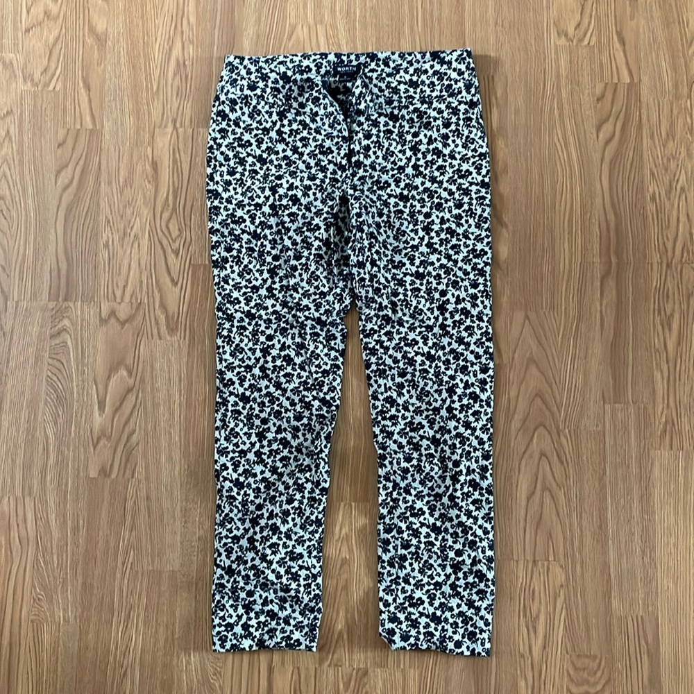 Worth New York size 6 Floral Pants, Like New